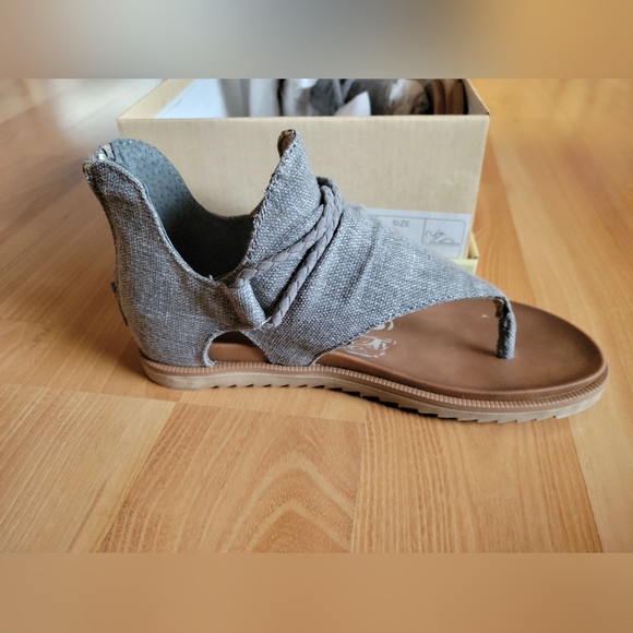 Very G Shoes Womens Sparta Very G Gypzy Jazz Grey Sandals Poshmark